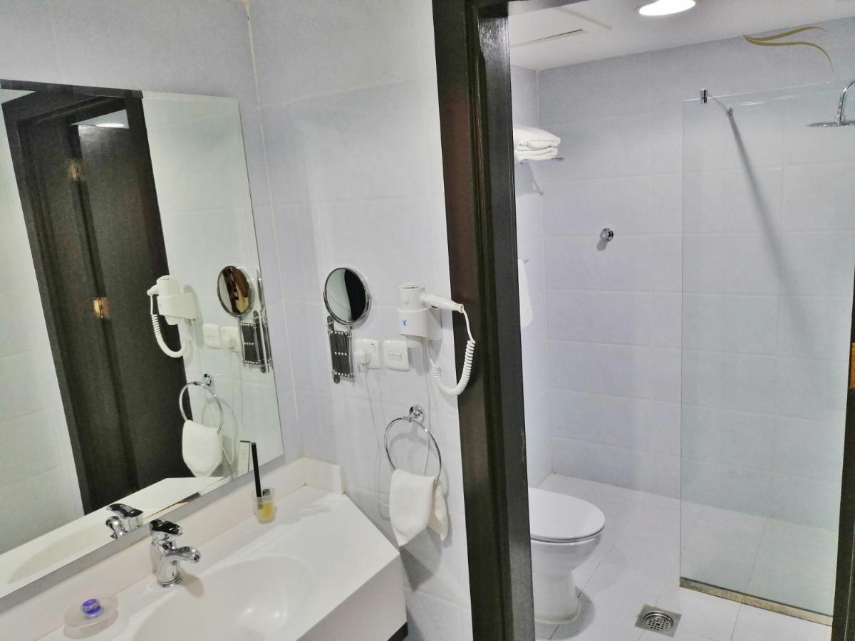 Carawan Al Khaleej Hotel